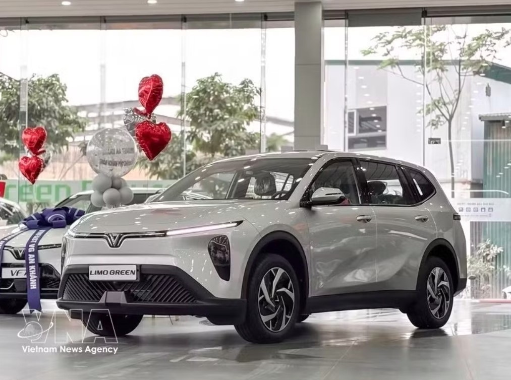 EV, hybrid boom drives Vietnam’s auto sales to double